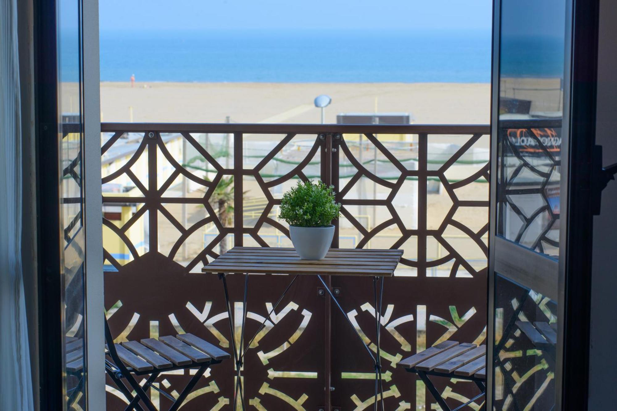 Hotel Nuova Medusa Rimini Exteriér fotografie